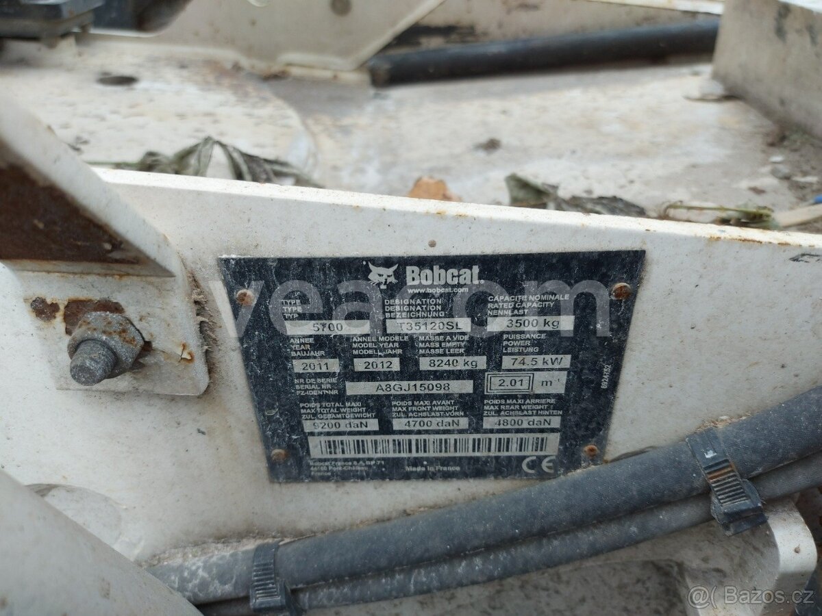 Bobcat T35 teleskopický manipulátor - 13