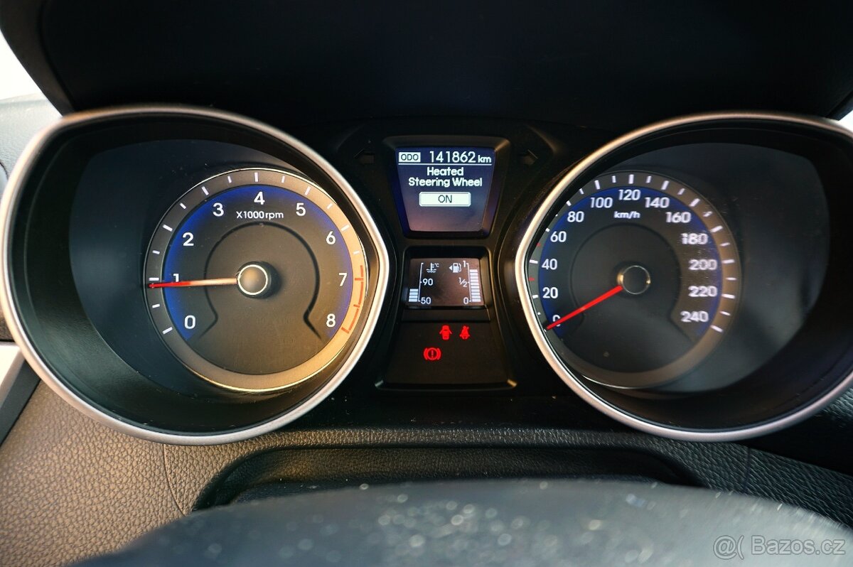 HYUNDAI I30 CW 1,6 GDI 99KW 2015 142000 KM - 13