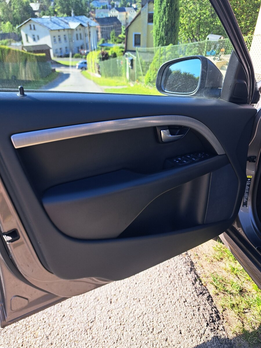 Volvo v70 D5 4x4 - 13