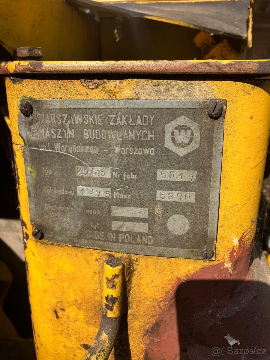 Prodám traktor bagr WARINSKY - 13