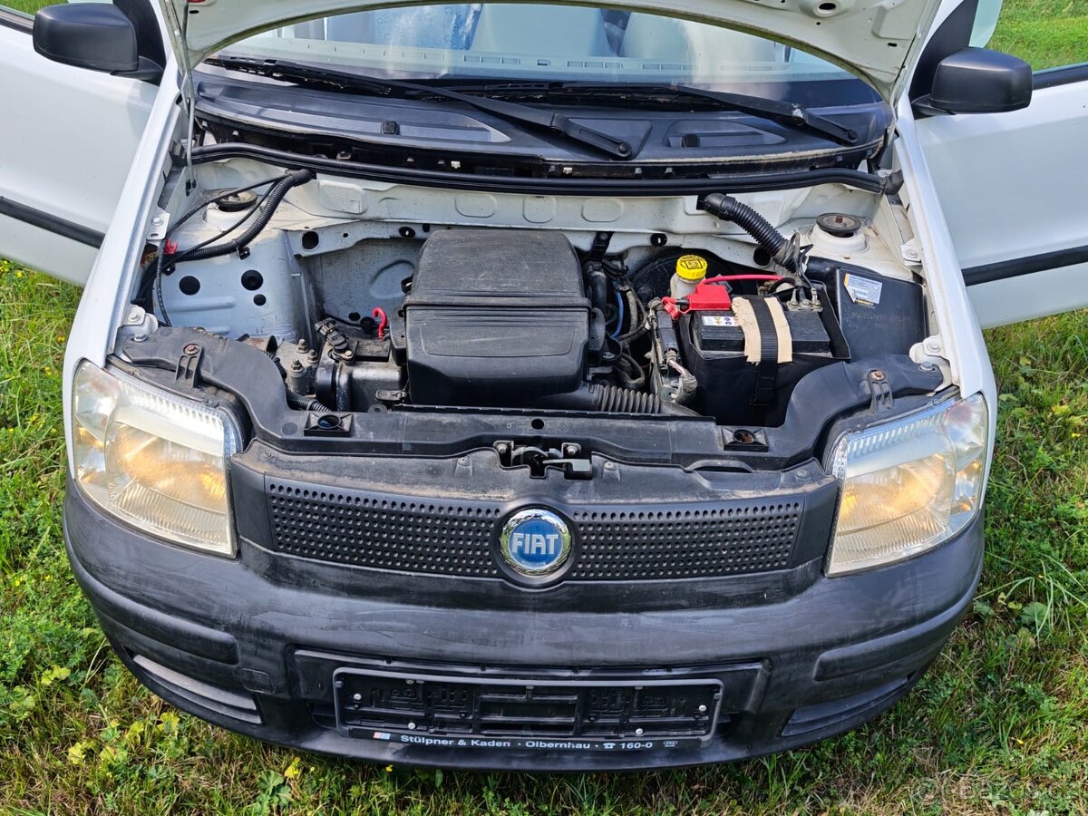 Fiat Panda 1,1 i ( 44 Kw) 1. Majitel. 5.2004 - 13