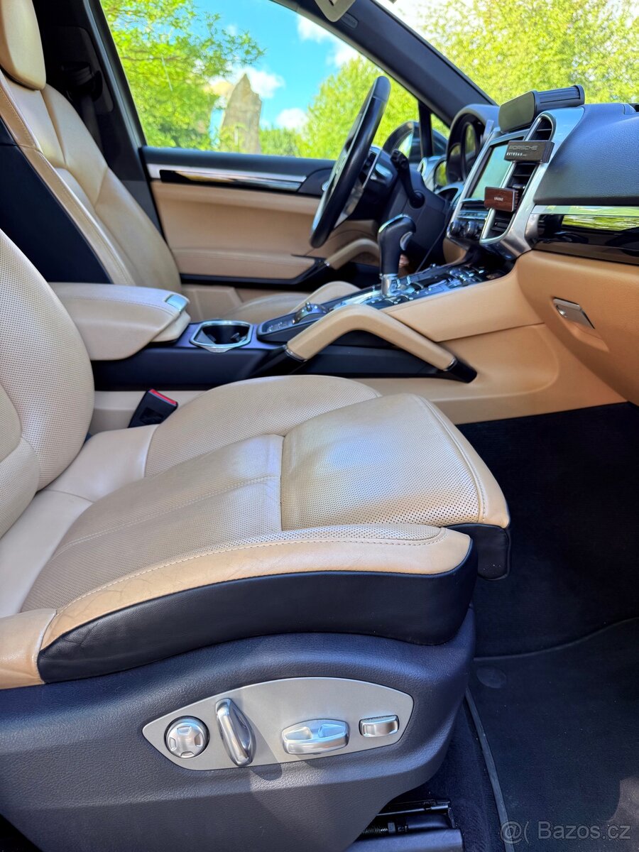 Porsche Cayenne S 4.2 diesel V8 - 13