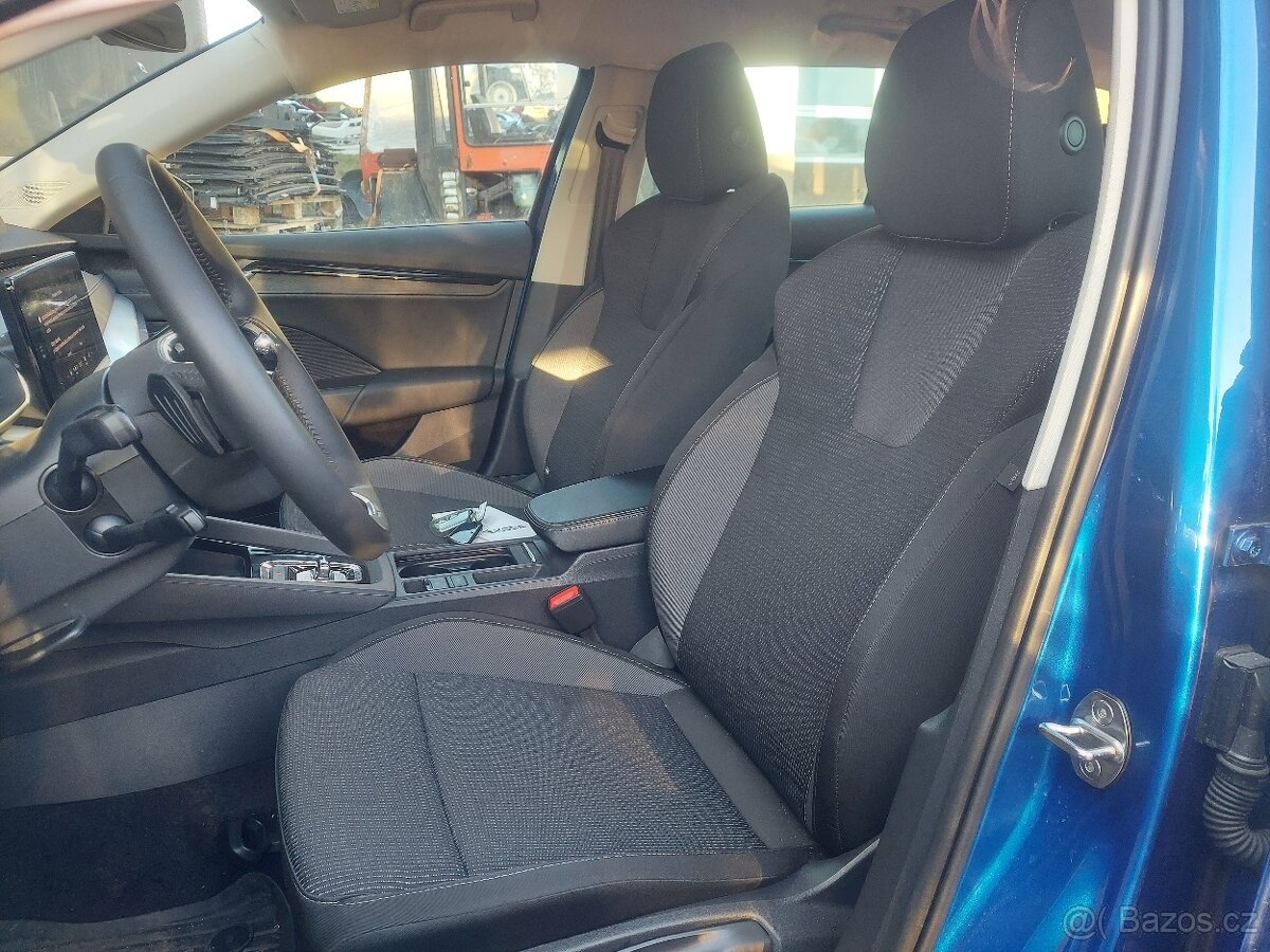 Havarovaná Škoda Octavia 4 1.5 TSI DSG 110 kW 2025 - 13