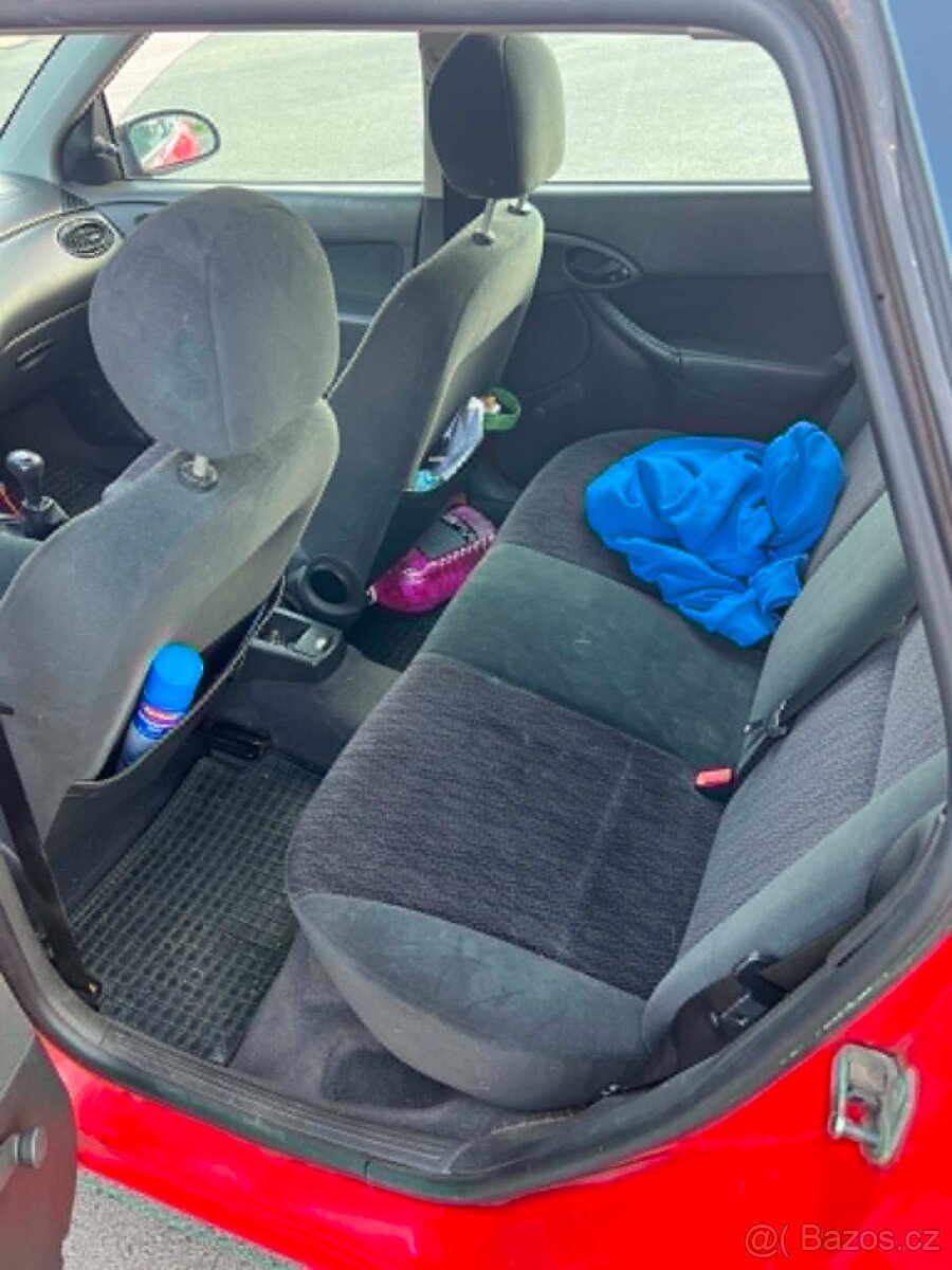 Prodám ford focus kombi mk1 - 13