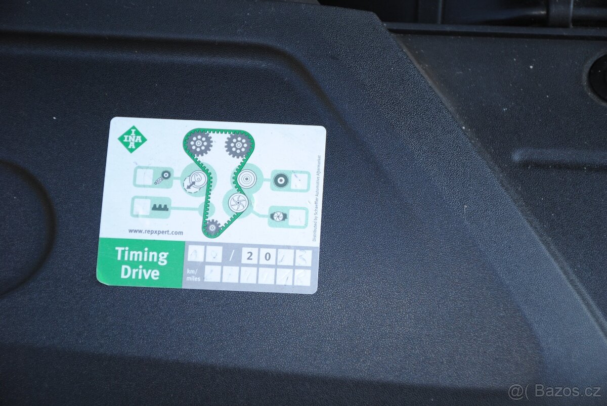 Audi A4 2.0TDi 105kW B8 - AVANT - 13