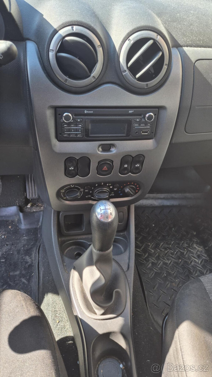 Dacia Duster 1,6i 16V 77kw - 13