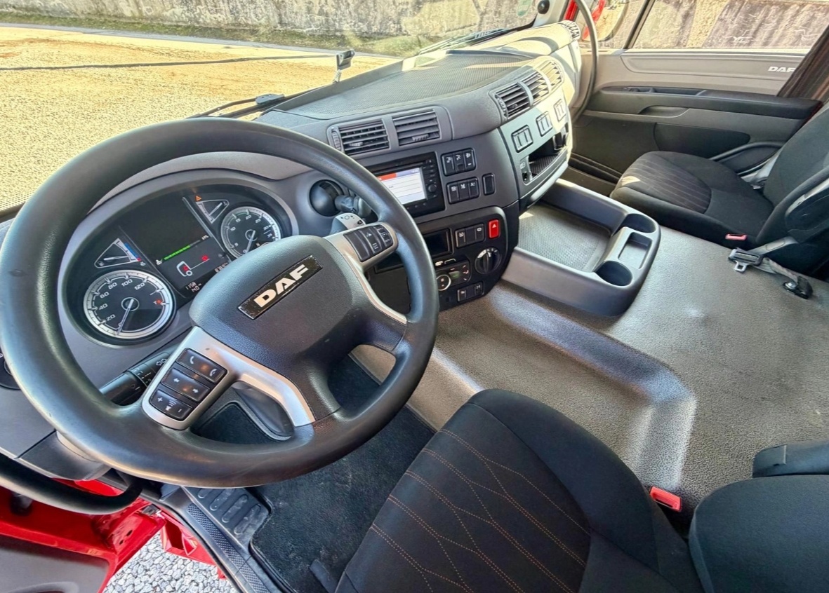 DAF CF320 - 4x2 – Shrnovačka – EURO 6 - 13