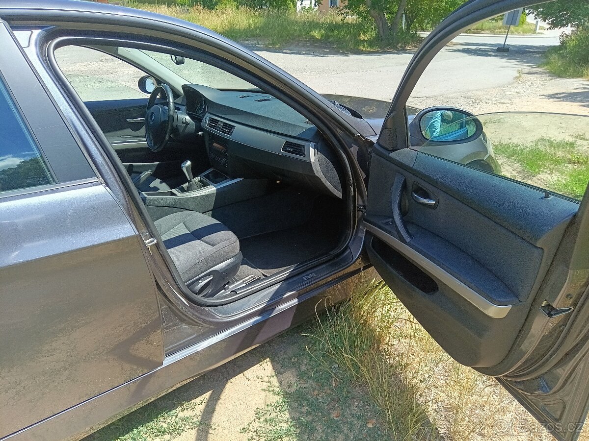 BMW 320i e90 110kw - 13