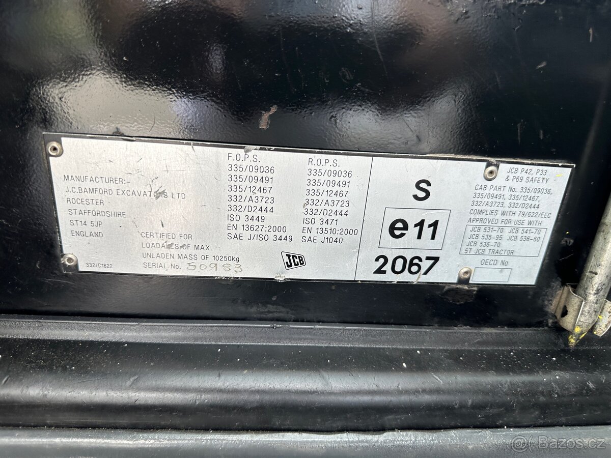 teleskopický manipulátor JCB 535-95 - 13