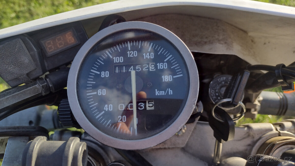 Suzuki DR 650 SE - 13