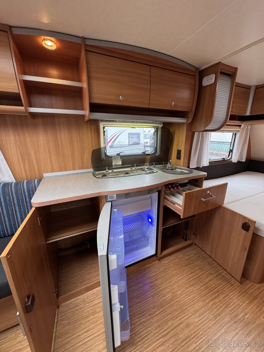 Knaus Sport 500 ~ Francouzská postel - 13