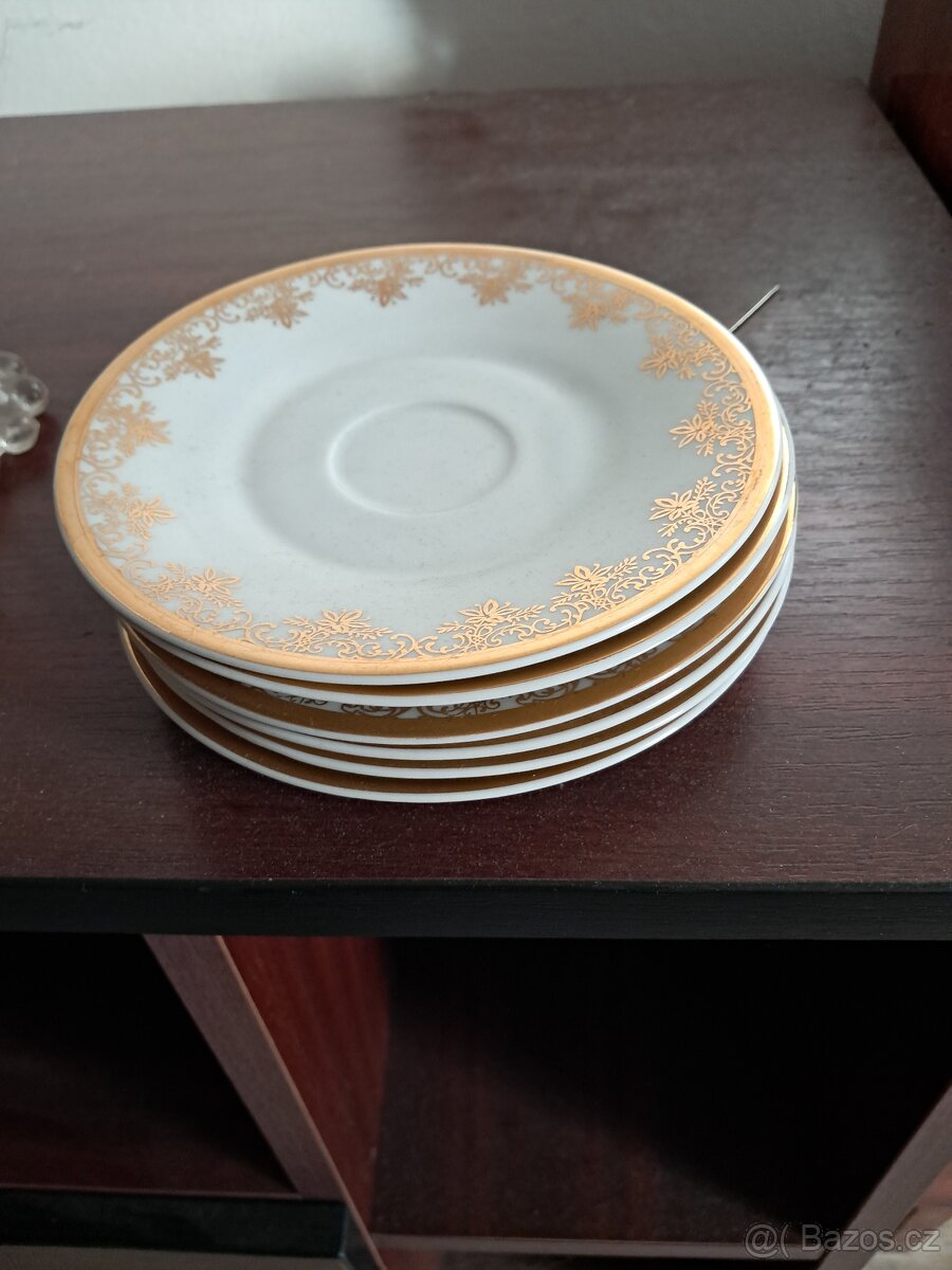 Staré skleničky, hrnečky, sklo - 13