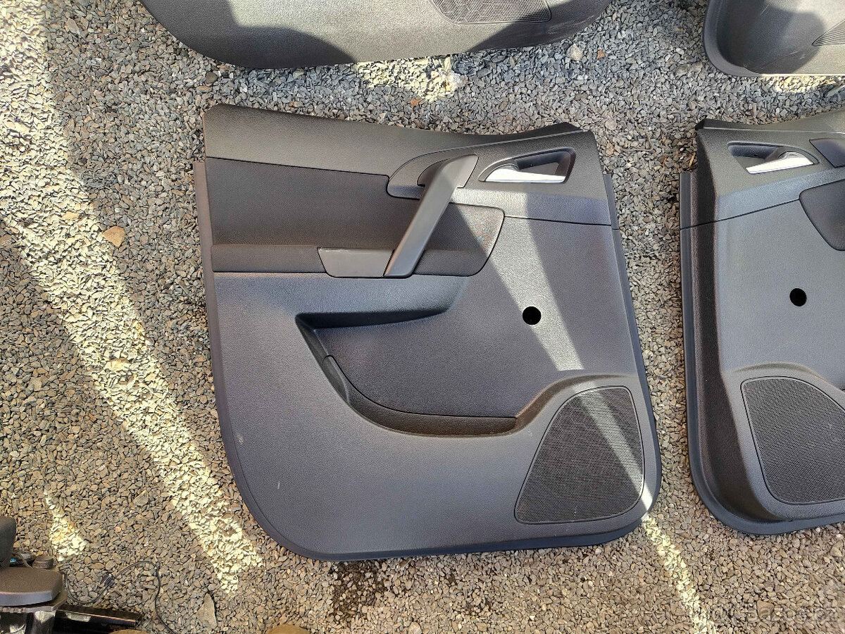 Sedačky, tapeci, loketka Meriva B - 13