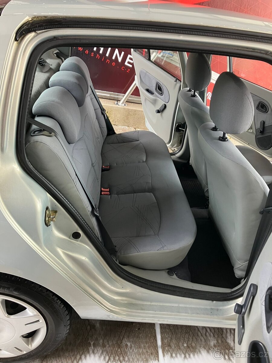 Renault Thalia 1,4 rv. 2002 - benzin, sedan - 13
