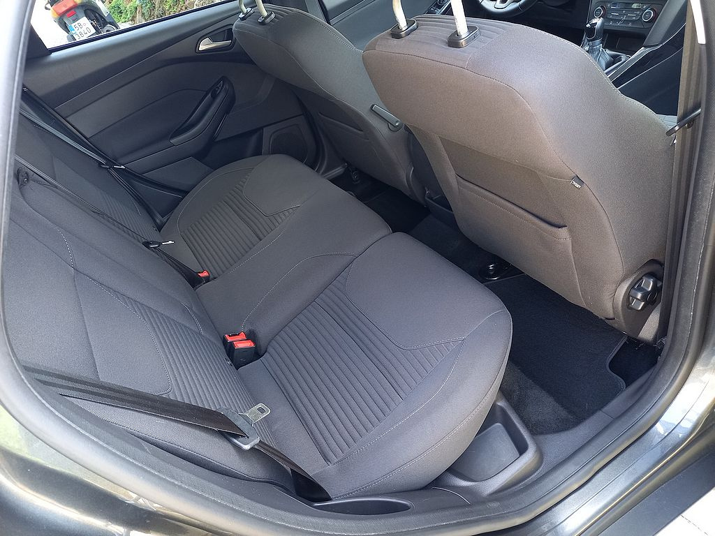 Ford Focus 1,6 klima+Navi+alu.kola+LPG+145000km - 13