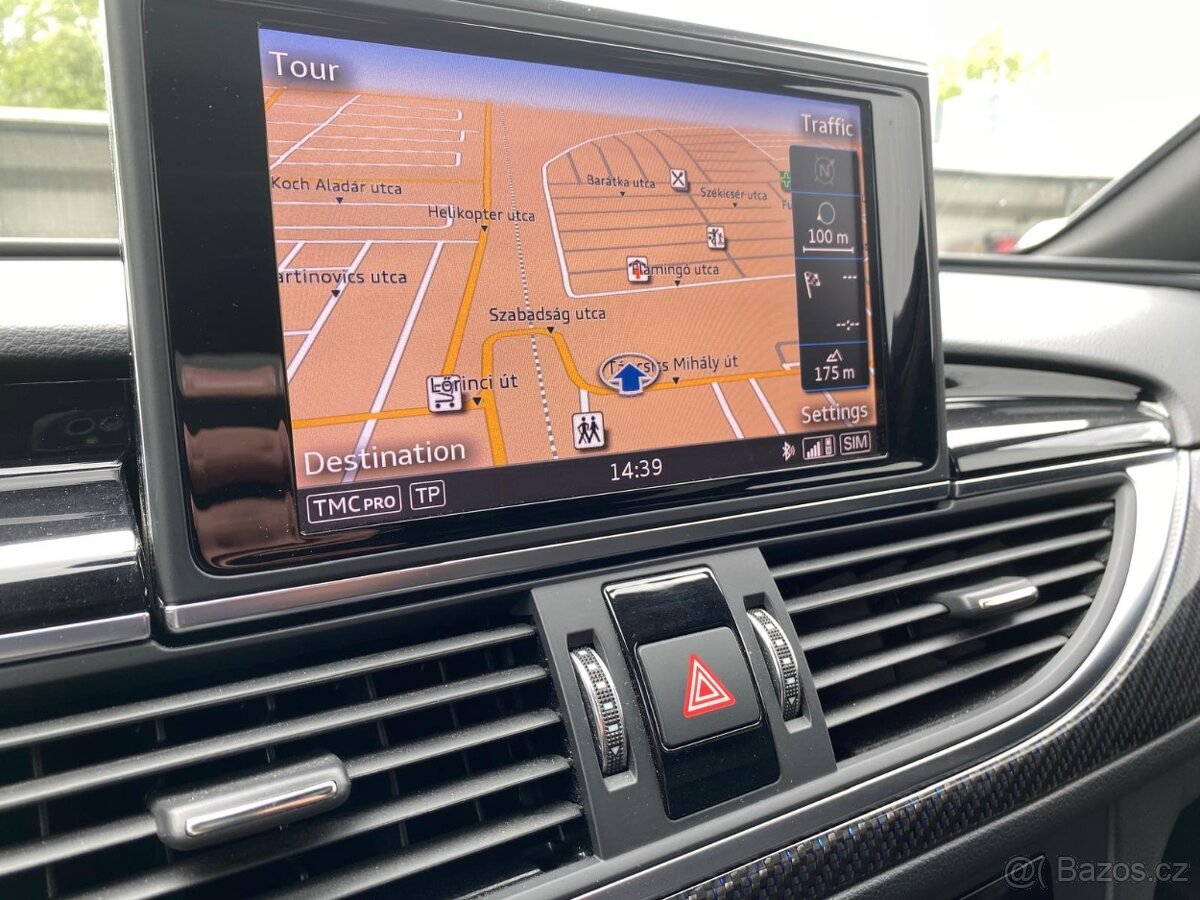 AUDI RS6 PERFORMANCE - 13