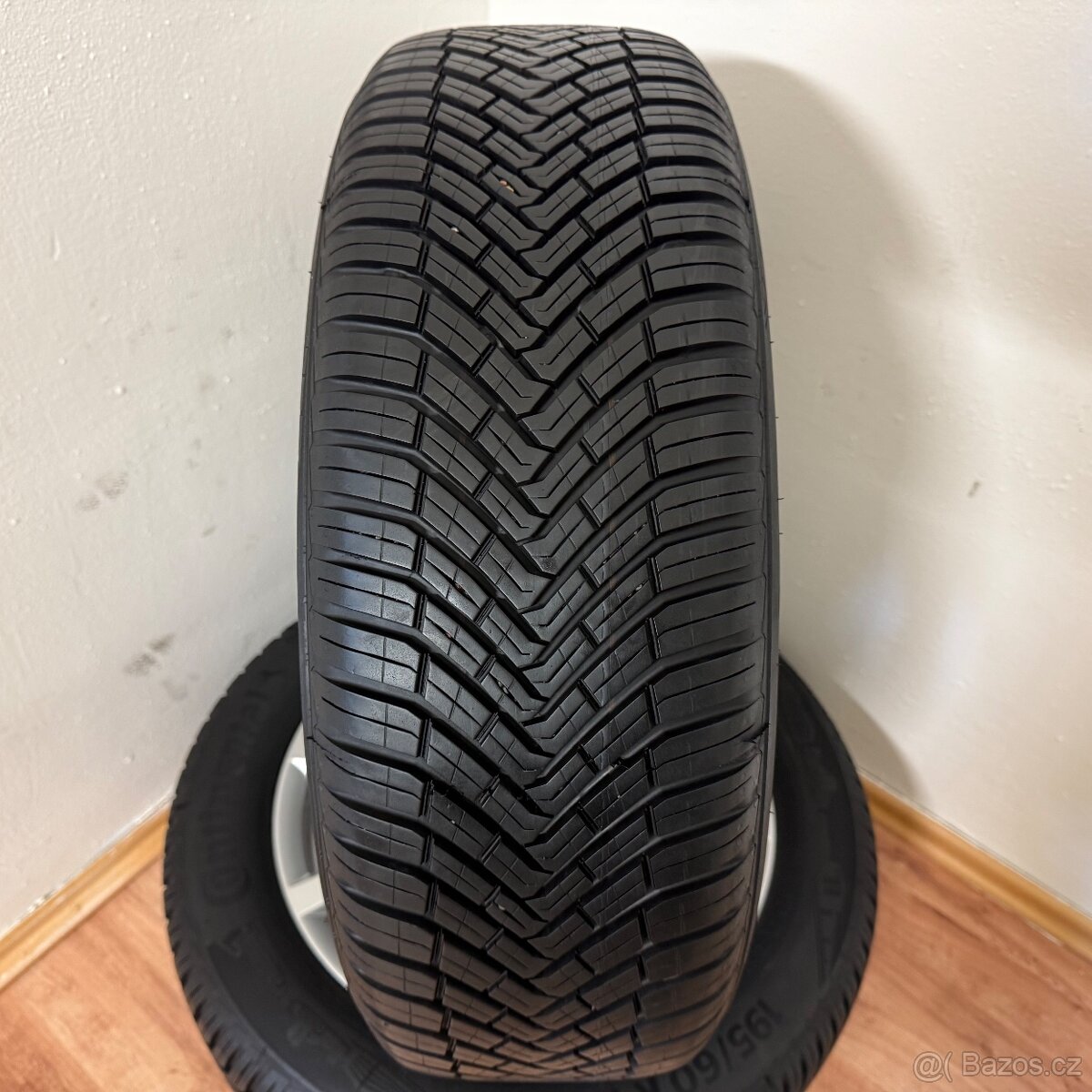 VW / ŠKODA 5x100 R16 ET45+CELOROČNÍ 195/60R16 7,5mm - 13