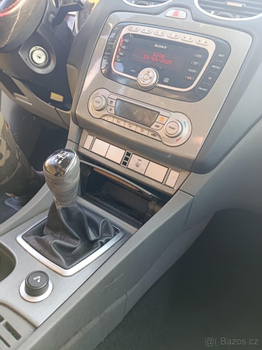 Ford focus 1.6tdci TOP CENA - 13