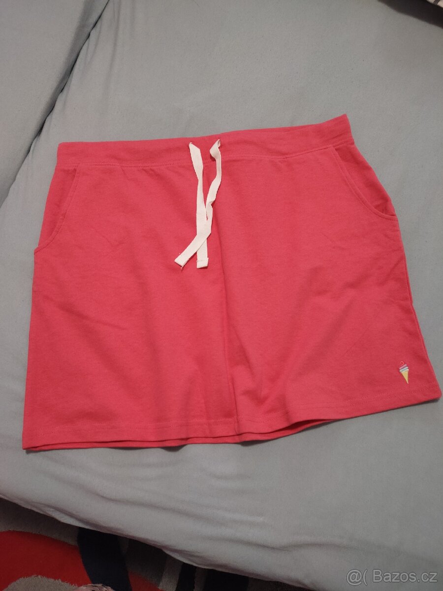 Nádherná kabelka Guess +sukně Zdarma - 13