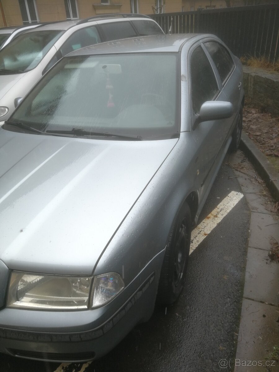 Škoda Octavia 1,6 - 13