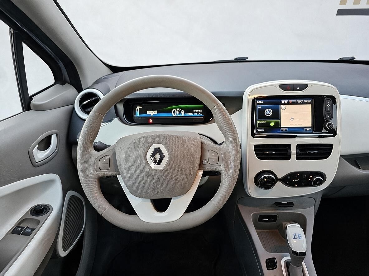 RENAULT ZOE,NAVI,2xKOLA,SERVISKA - 13
