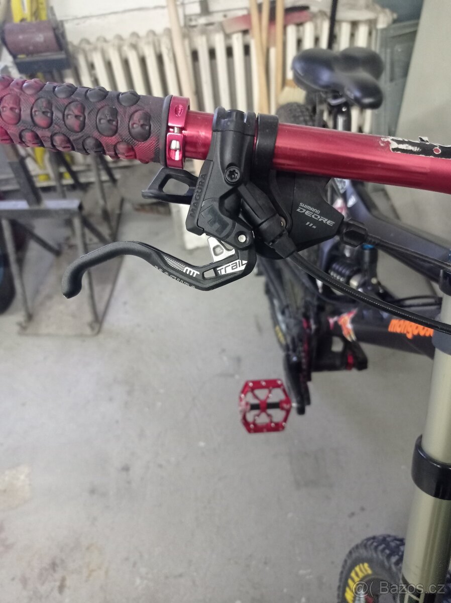 Prodám DOWNHILL kolo MONGOOSE BOOTR ELITE - 13