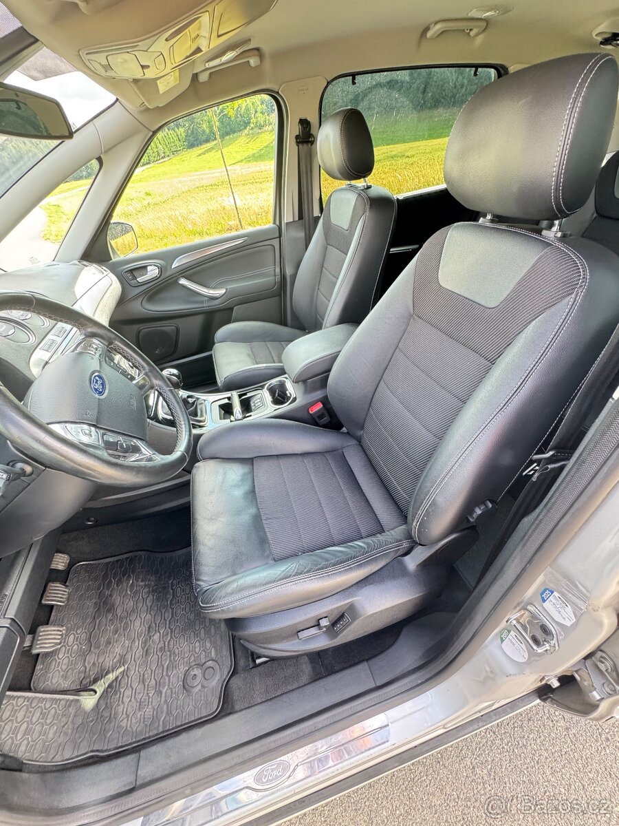 Ford S-MAX 1.6 118 kW - 13