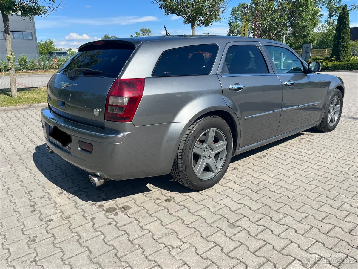 Chrysler 300C - 13