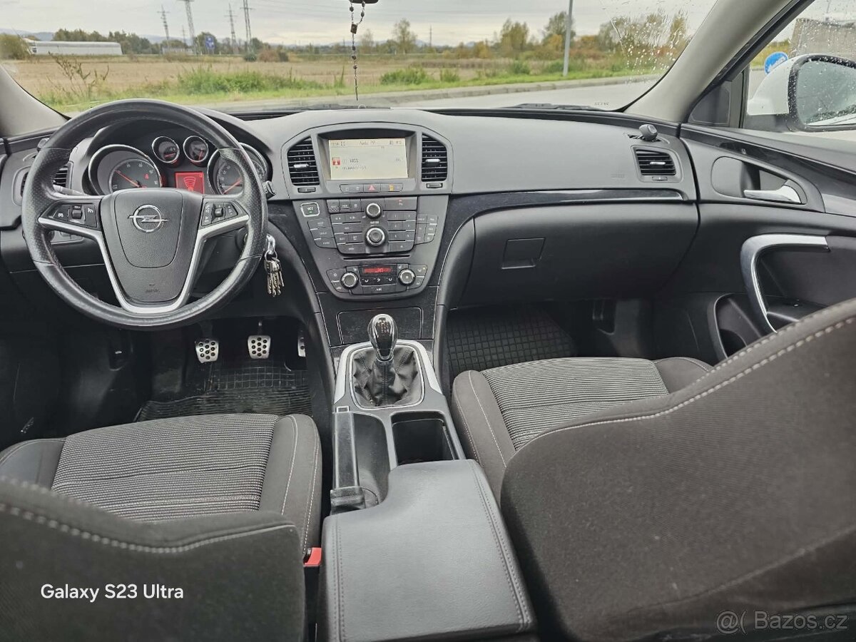 Opel insignia tourer 4x4 - 13