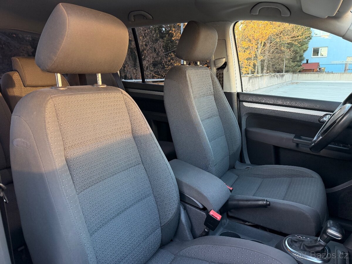 VW touran, dobrý technický stav - 13