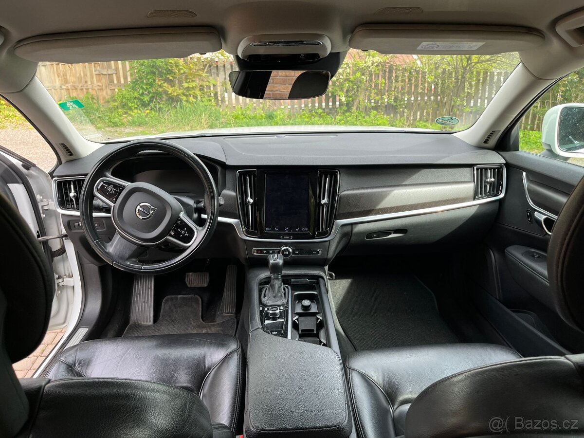 Volvo V90 Cross Country 4x4 motor 2,0 - 13