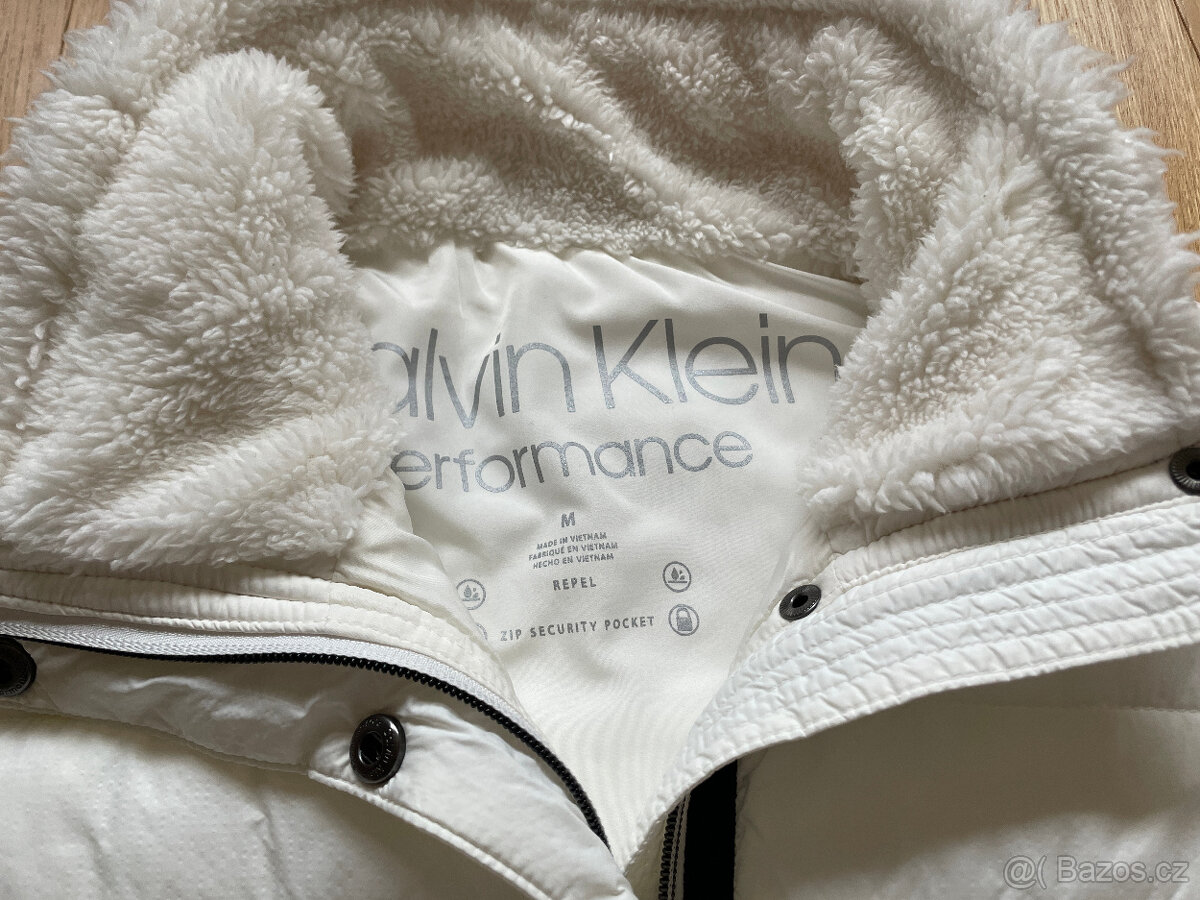 Nová bílá prošívaná vesta Calvin Klein Performance M - 13