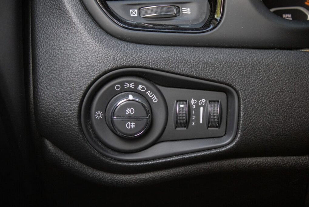 Jeep Renegade 1.0 GSE Night Eagle - 13