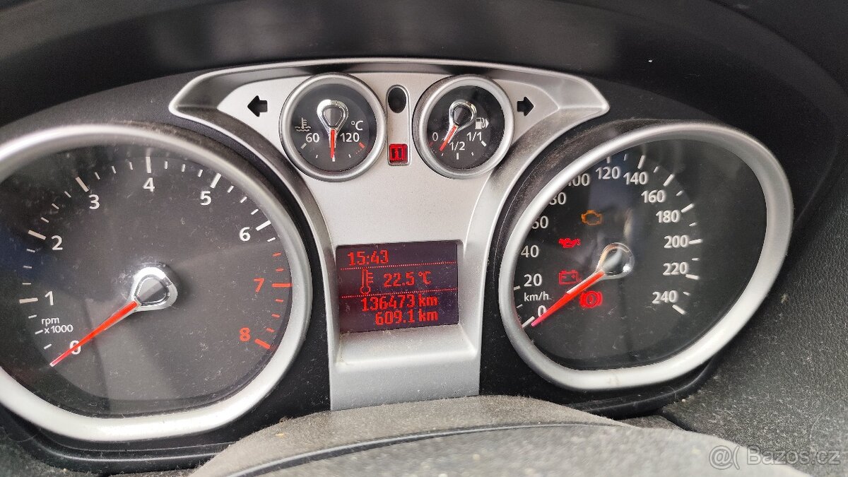 ND Focus MkII sedan 1.6 benzin 2008 - 13