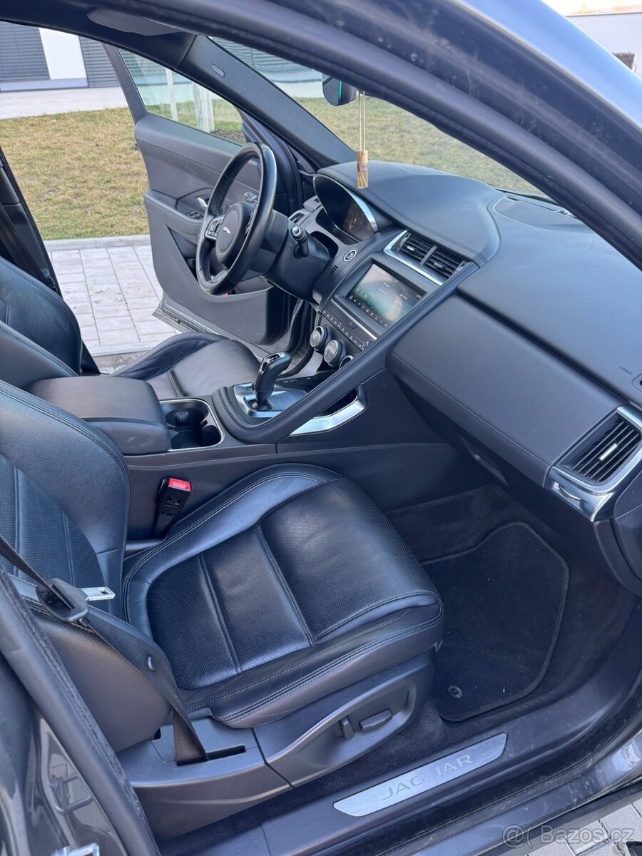 Jaguar E-Pace 132kW, D180, AWD - 13