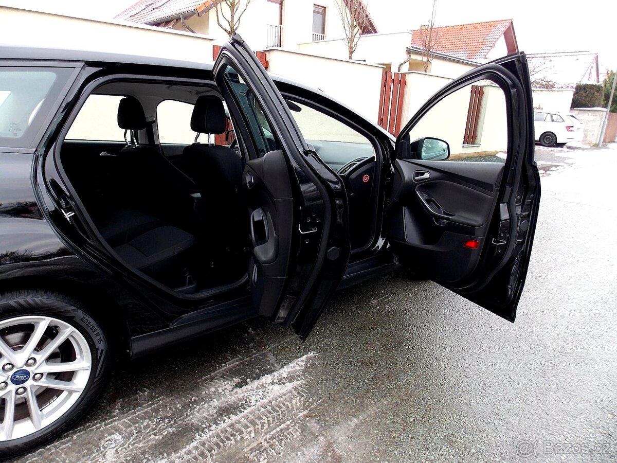 2016 Benzínový Ford Focus 1,6 Ti-VCT 92kW KOMBI - 13