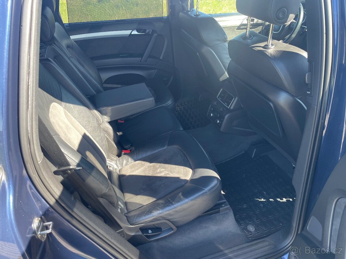 Audi Q7 4,2TDI - 13