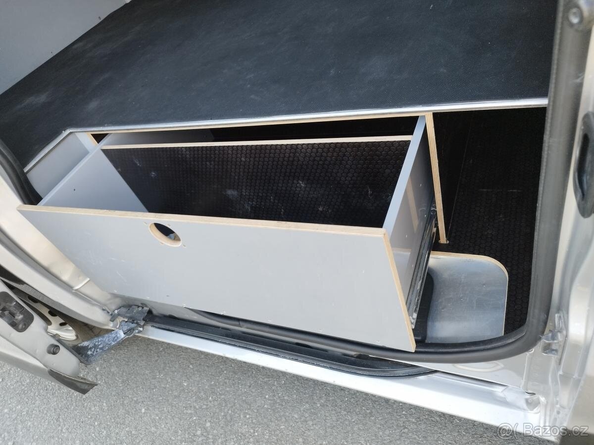 Opel Vivaro 1,6TDCI, 92 KW, POJÍZDNÁ DÍLNA - 13