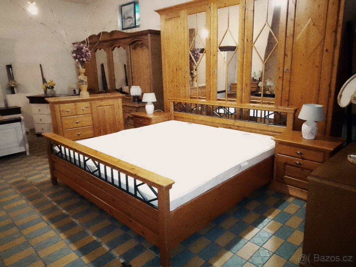 KOMPLETNÍ DŘEVĚNÁ LOŽNICE MUSTERRING - 13