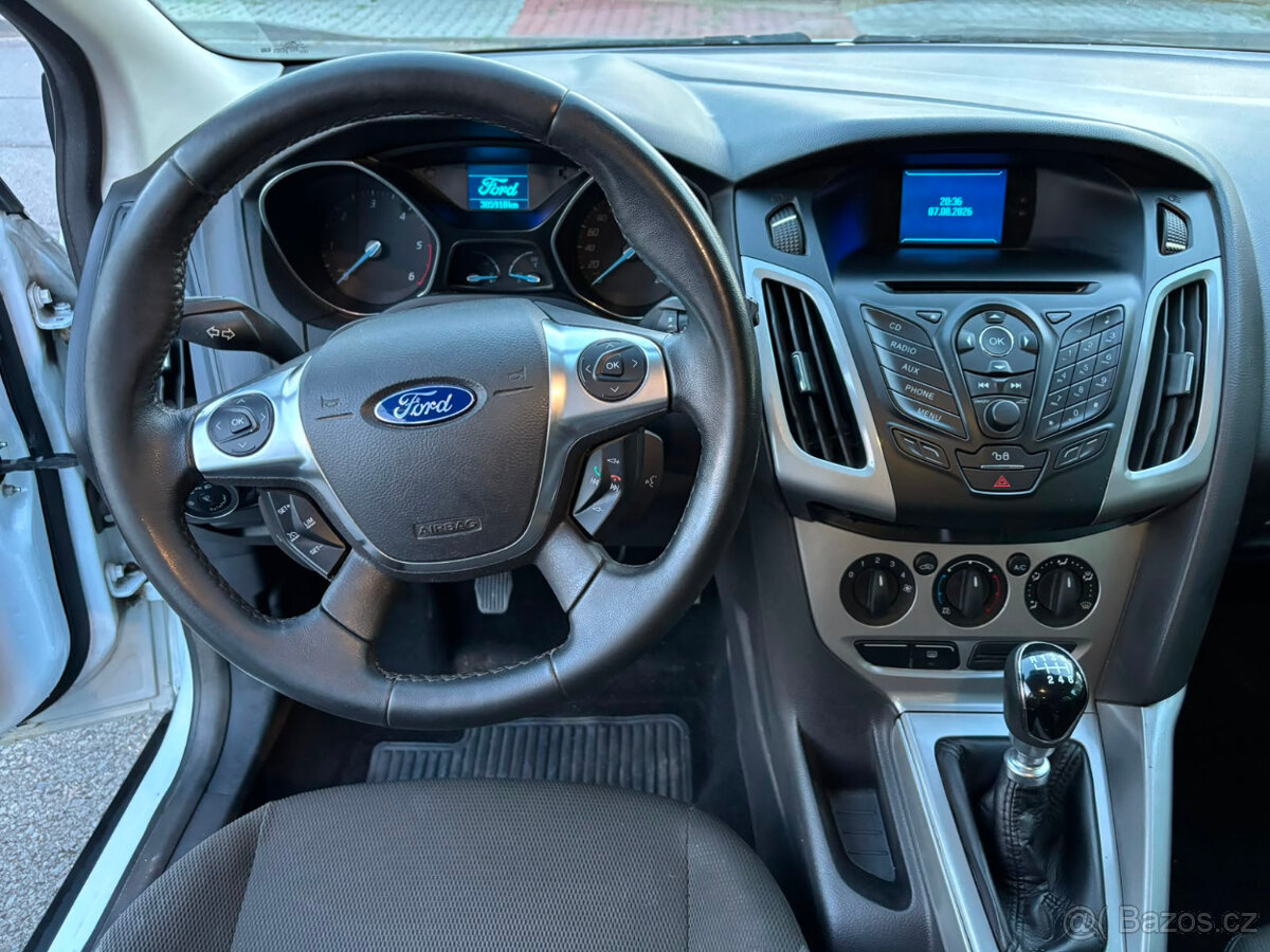 Ford Focus 1.6 - 13