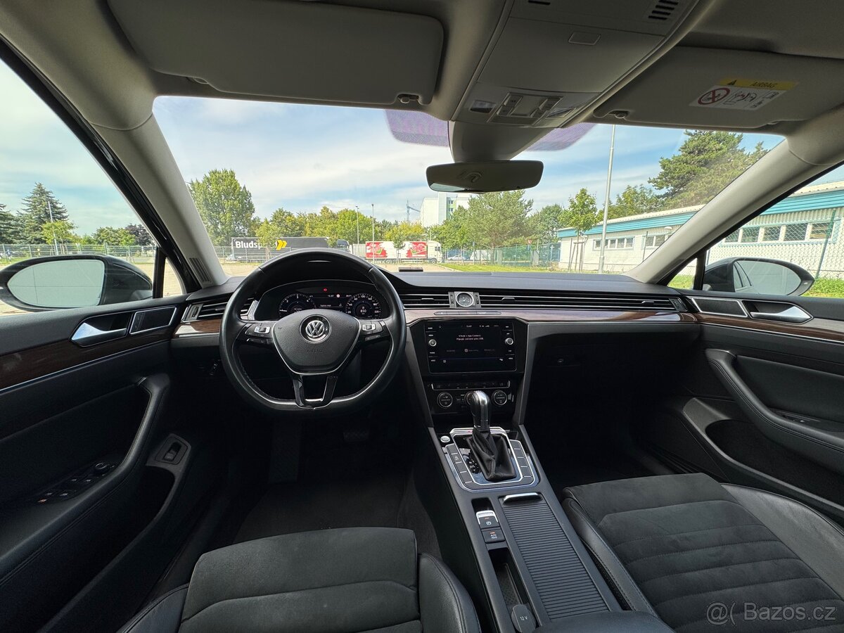 Volkswagen Passat 2.0 TDI 140kw Highline 4MOTION DSG (2019) - 13