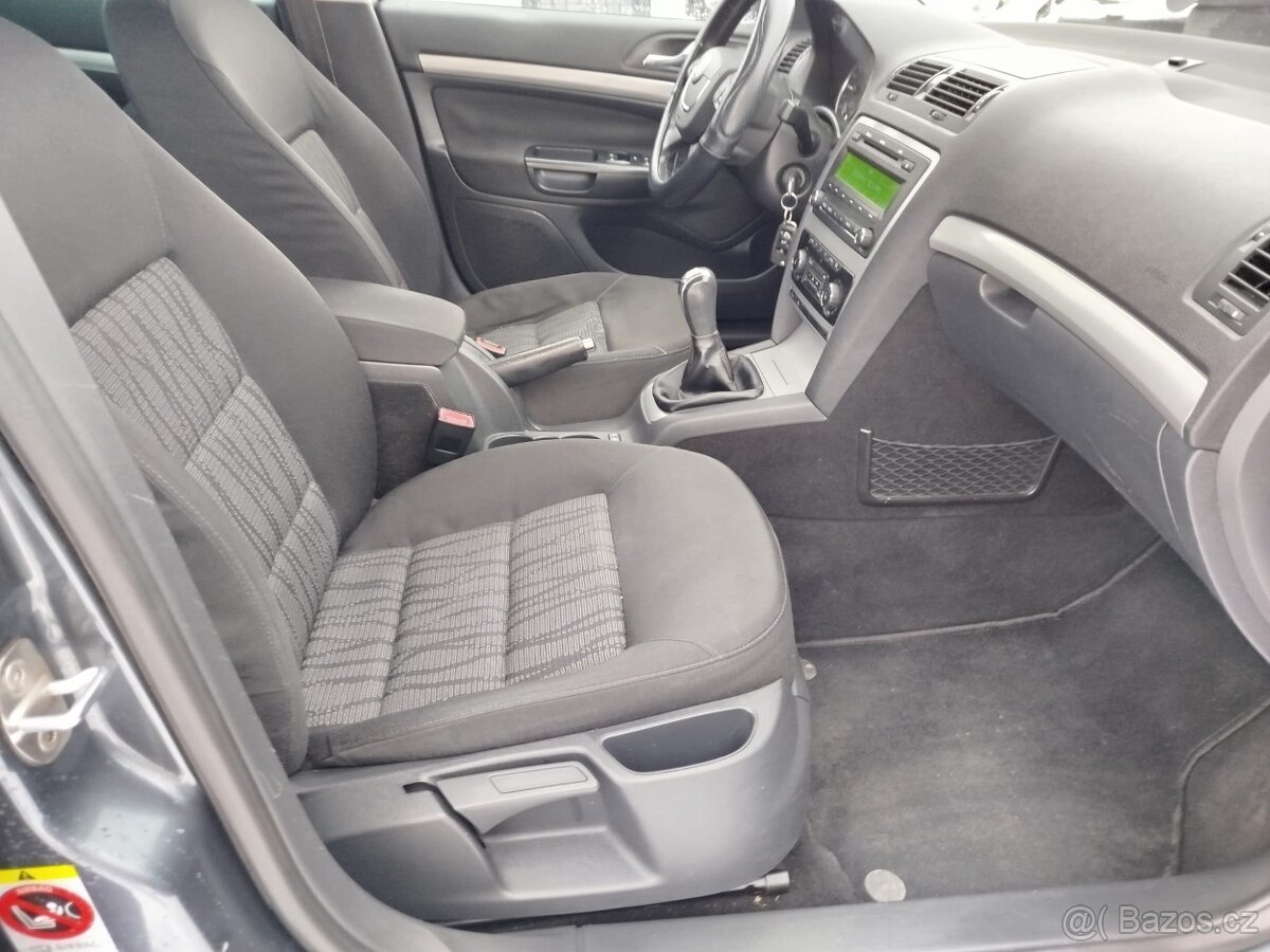 ŠKODA OCTAVIA COMBI 1.6 TDI...r.v.2010 - 13