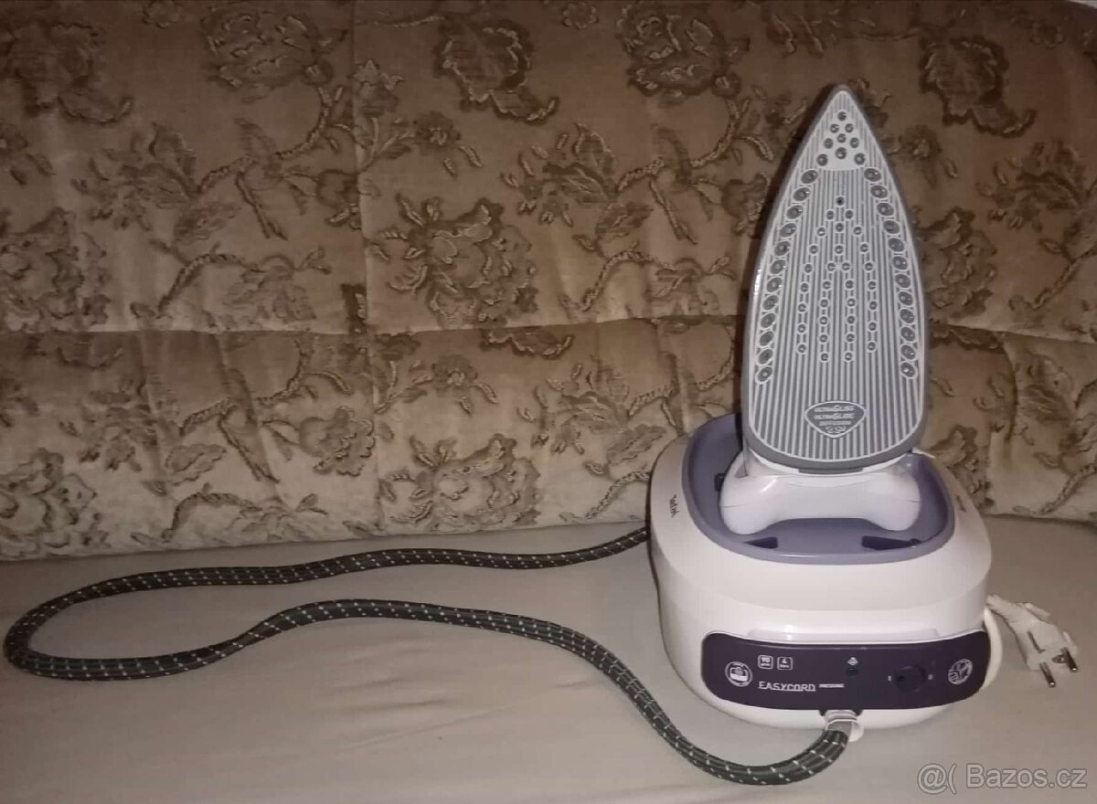 Parní žehlička Tefal Easycord Pressing - 13