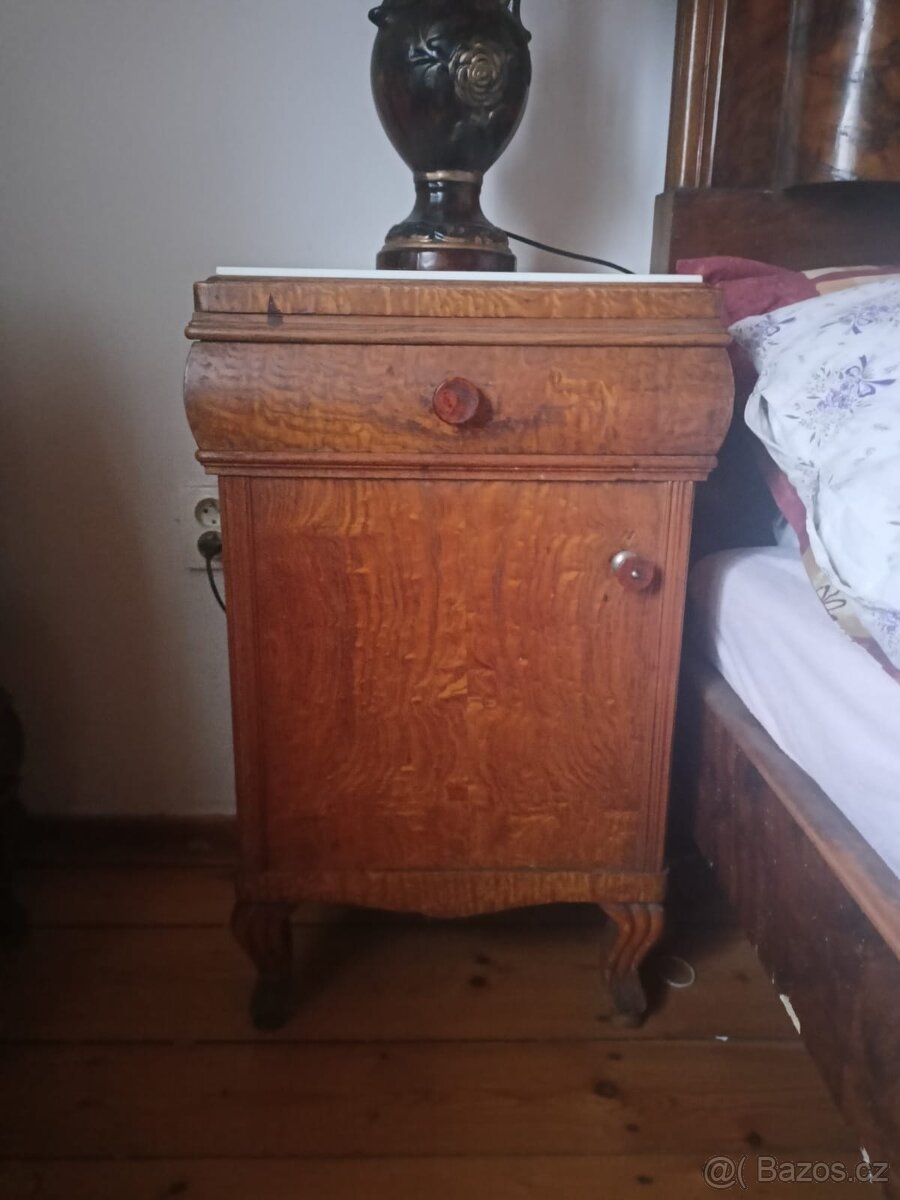 Starý nábytek - 13