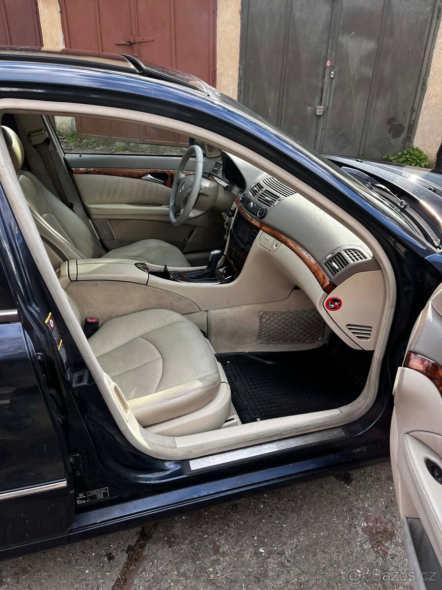 Mercedes-Benz w211 e320 - 13