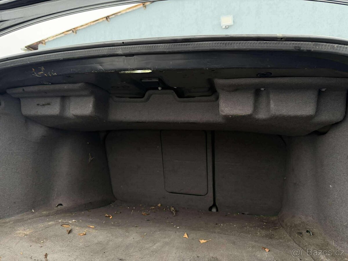 Na díly-BMW E39 528i cosmosschwarz - 13