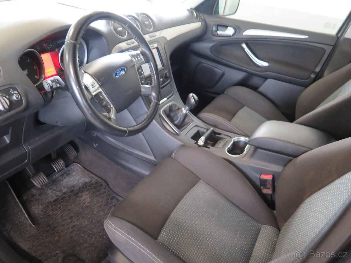 Ford S-MAX 2.0TDCi,navi,výhřev,tažné,STK - 13