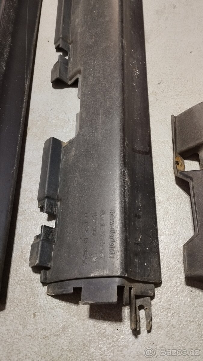 Plastové prahy BMW E30 - 13