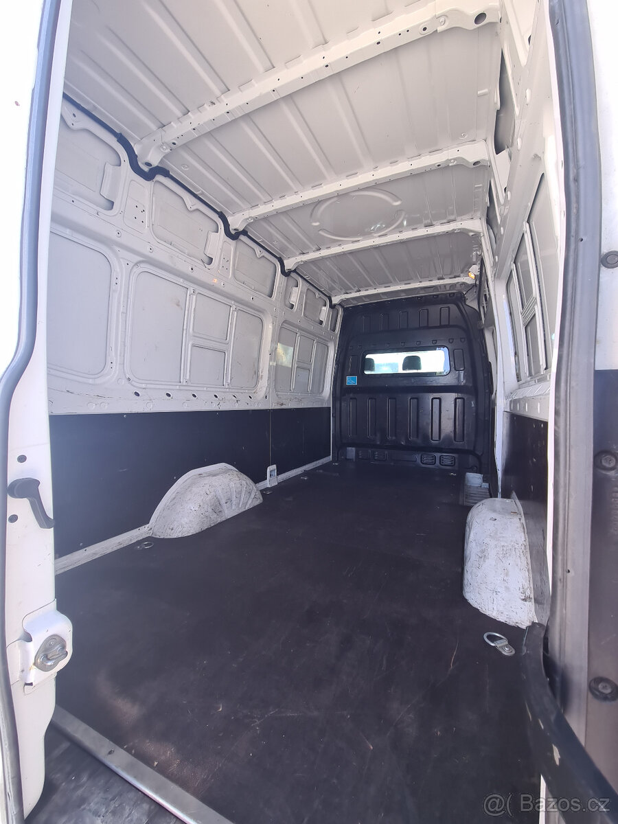 Hyundai H350 - 13