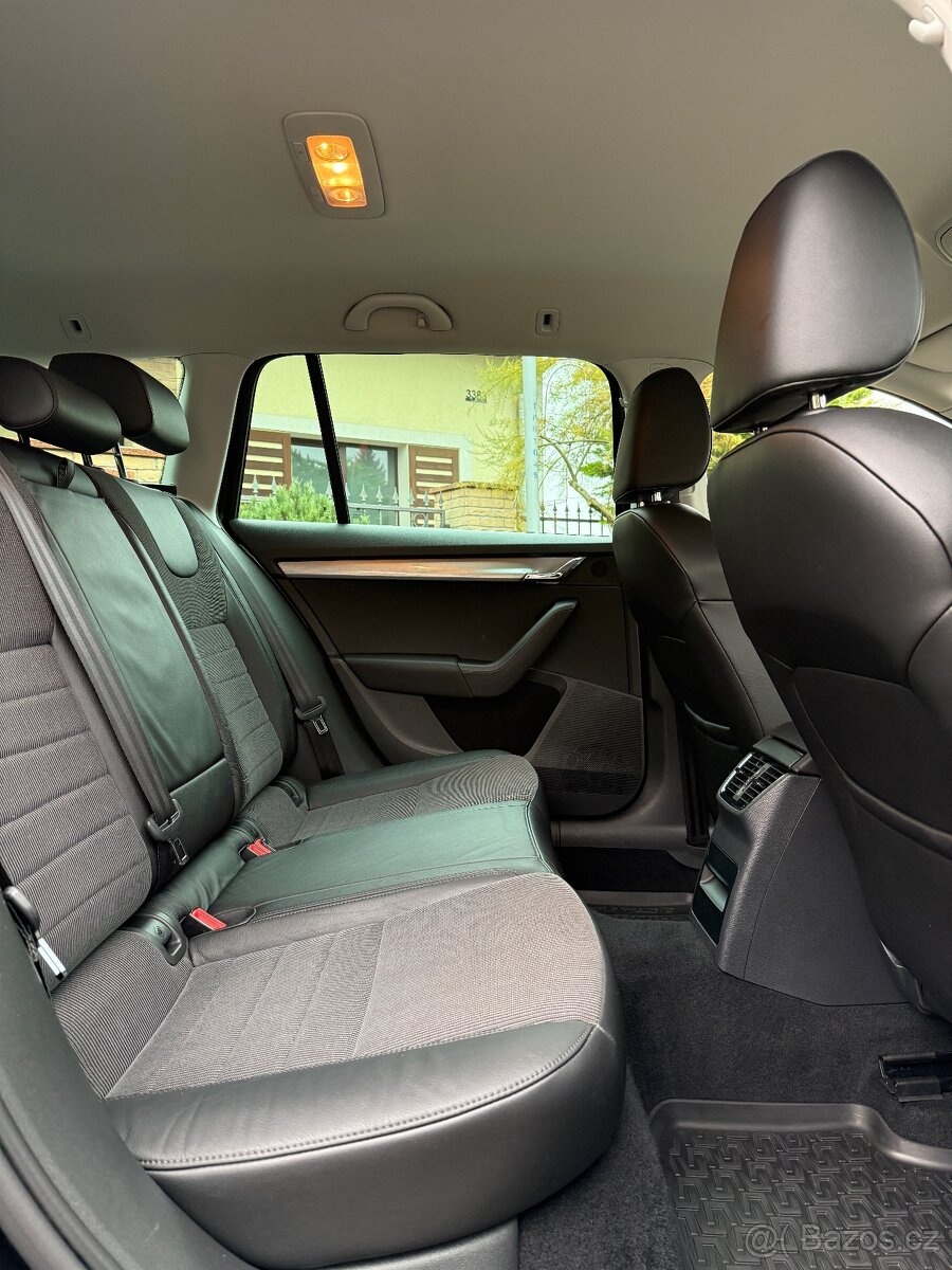 Škoda Octavia Elegance Combi III 2.0 TDI 110KW - 13